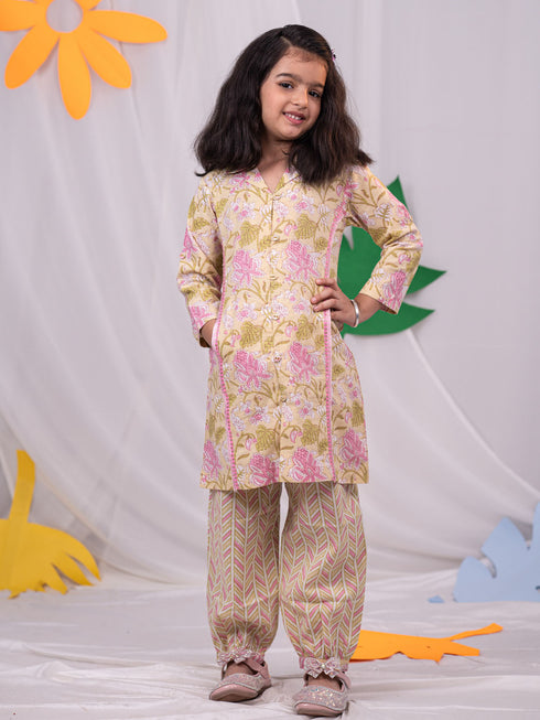 Girl's' Yellow Printed Kurta Patiala Set